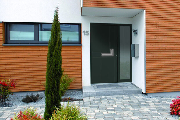 Aluminium-Haustür von INOTHERM